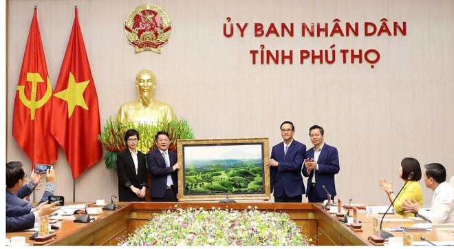 Phu Tho: des Vietnamiens d'outre-mer rendent hommage aux rois fondateurs Hung ảnh 1 Phu Tho: des Vietnamiens d'outre-mer rendent hommage aux rois fondateurs Hung ảnh 1