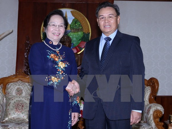 La vice-présidente Nguyen Thi Doan rencontre le vice-président de l'AN laotienne ảnh 1 La vice-présidente Nguyen Thi Doan rencontre le vice-président de l'AN laotienne ảnh 1
