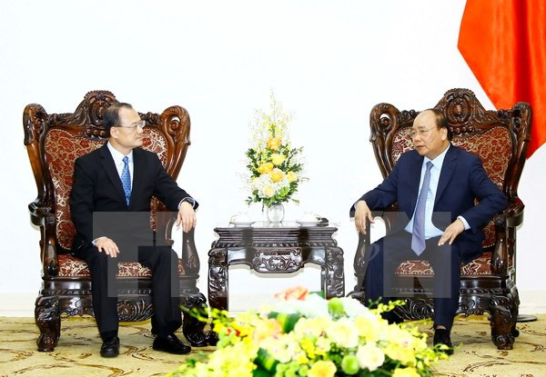 Le Premier ministre reçoit le président de la Chambre de commerce Hong Kong-Vietnam ảnh 1 Le Premier ministre reçoit le président de la Chambre de commerce Hong Kong-Vietnam ảnh 1