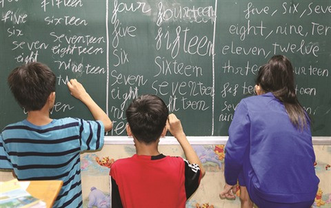 Une classe "zéro dông" s’éclaire sous le viaduc à Hô Chi Minh-Ville ảnh 1 Une classe "zéro dông" s’éclaire sous le viaduc à Hô Chi Minh-Ville ảnh 1