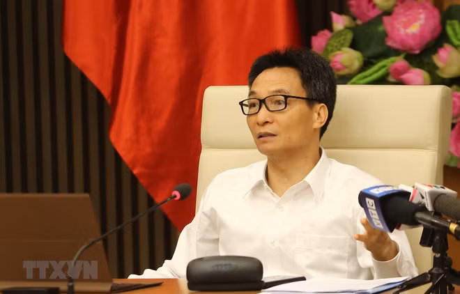 Le Vietnam est déterminé à prévenir le COVID-19 à l'approche de l'hiver ảnh 1