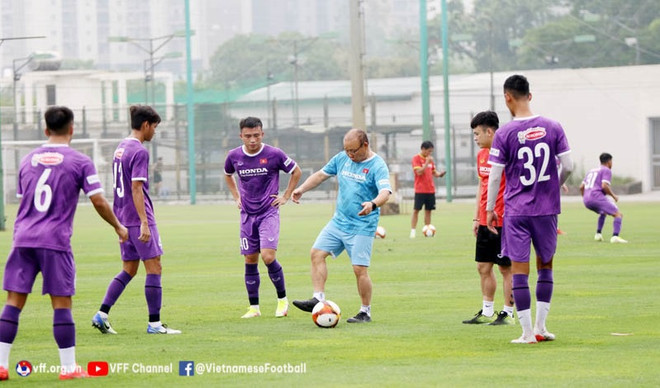 L’entraîneur Park Hang-seo annonce officiellement les 21 footballeurs pour les SEA Games 31 ảnh 1