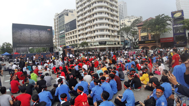 SEA Games 31 : des écrans géants pour la diffusion des matches de football masculin à HCM-Ville ảnh 1 SEA Games 31 : des écrans géants pour la diffusion des matches de football masculin à HCM-Ville ảnh 1