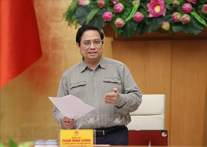 Le Premier ministre demande de trouver des solutions flexibles pour contrôler l’épidémie de Covid-19 ảnh 1 Le Premier ministre demande de trouver des solutions flexibles pour contrôler l’épidémie de Covid-19 ảnh 1