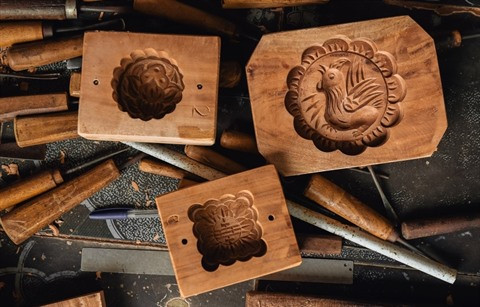 Les moules à gâteaux de lune en bois, un artisanat qui perdure à Hanoï ảnh 2 Les moules à gâteaux de lune en bois, un artisanat qui perdure à Hanoï ảnh 2