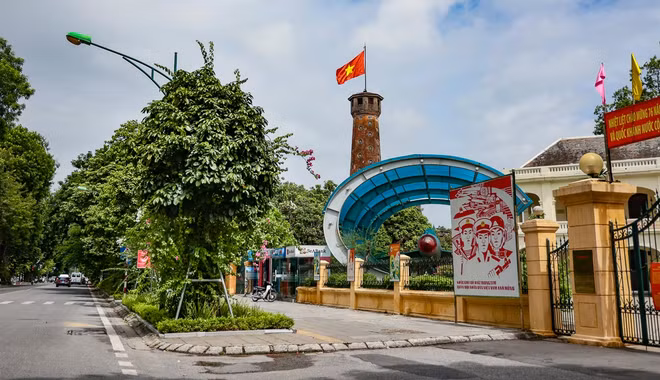 Covid-19 : Hanoi autorise la réouverture de certains services ảnh 1