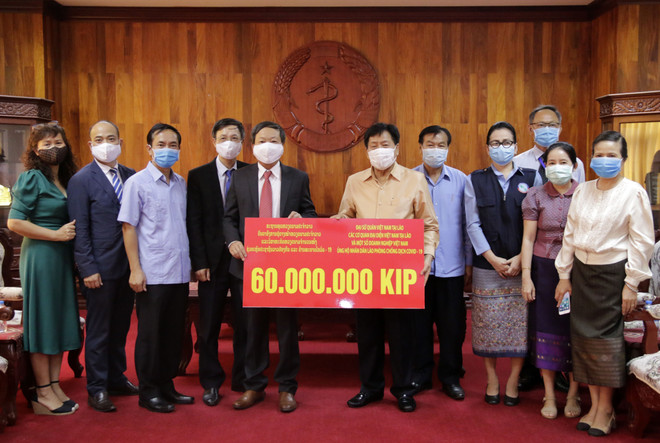 L'ambassade du Vietnam soutient le Laos dans la lutte contre le COVID-19 ảnh 1 L'ambassade du Vietnam soutient le Laos dans la lutte contre le COVID-19 ảnh 1