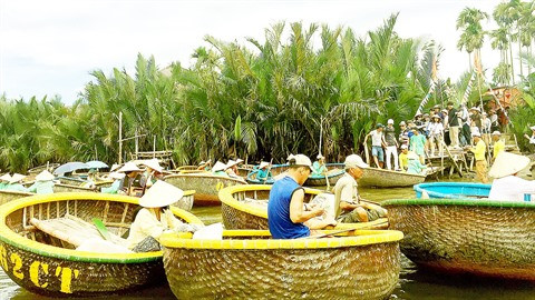 Sortir de la pauvreté grâce à la conduite du bateau à rames ảnh 1 Sortir de la pauvreté grâce à la conduite du bateau à rames ảnh 1