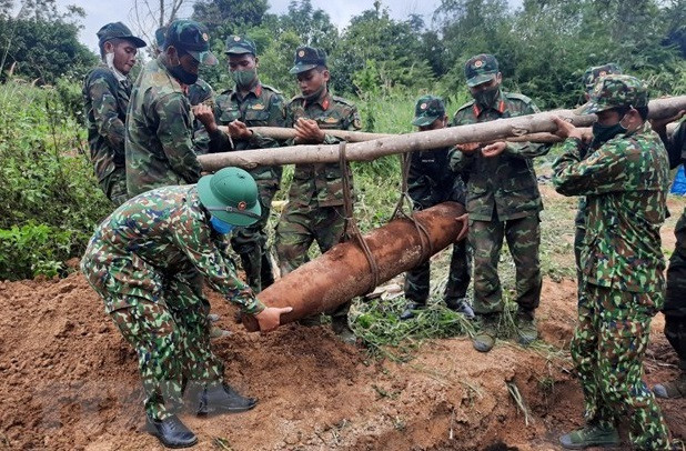 Découverte d'une bombe de 250 kg à Lam Dong ảnh 1 Découverte d'une bombe de 250 kg à Lam Dong ảnh 1
