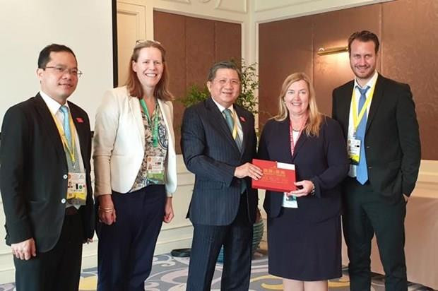 AIPA 40 : Vietnam et Thaïlande discutent de la coopération bilatérale ảnh 1 AIPA 40 : Vietnam et Thaïlande discutent de la coopération bilatérale ảnh 1