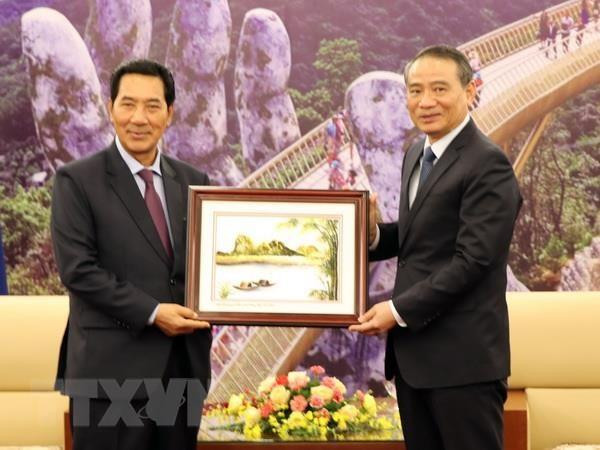 Le vice-président de l’AN du Laos en visite à Da Nang ảnh 1 Le vice-président de l’AN du Laos en visite à Da Nang ảnh 1