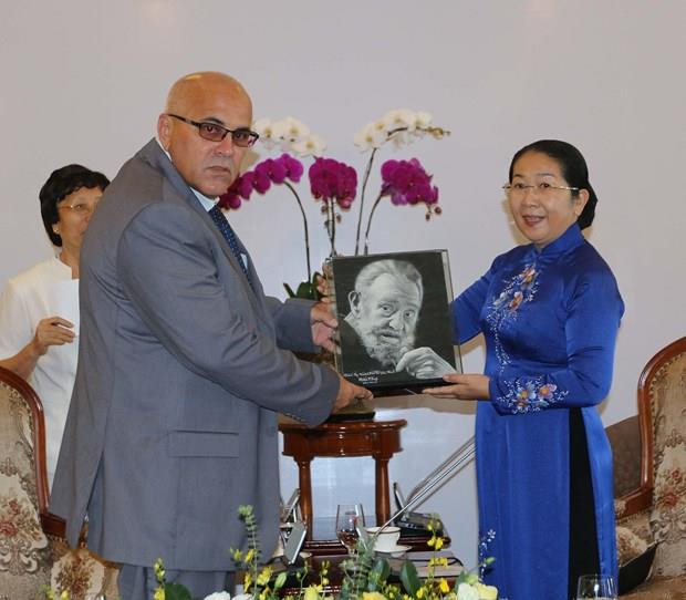 La délégation du Comité de défense de la Révolution de Cuba à Ho Chi Minh-Ville ảnh 1 La délégation du Comité de défense de la Révolution de Cuba à Ho Chi Minh-Ville ảnh 1