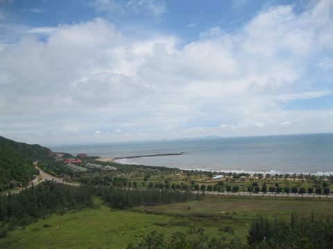 Nghê An et Hà Tinh abritent nombre de belles plages ảnh 1 Nghê An et Hà Tinh abritent nombre de belles plages ảnh 1