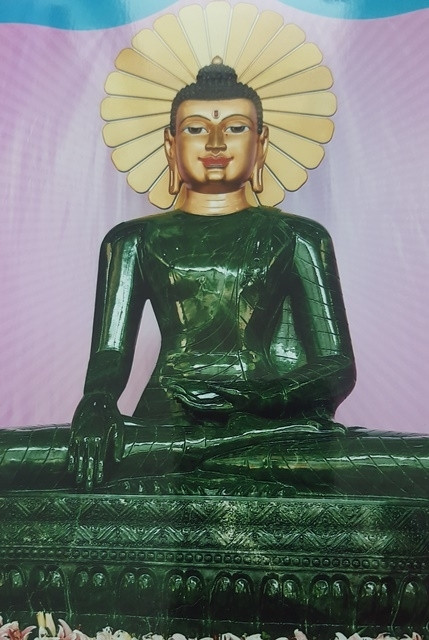 Thai Nguyên : présentation au public du Bouddha de Jade pour la paix universelle ảnh 1 Thai Nguyên : présentation au public du Bouddha de Jade pour la paix universelle ảnh 1