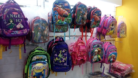 Effervescence sur le marché des fournitures scolaires ảnh 2 Effervescence sur le marché des fournitures scolaires ảnh 2