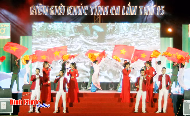 15e édition du spectacle "Le chant d’amour de la frontière" ảnh 1