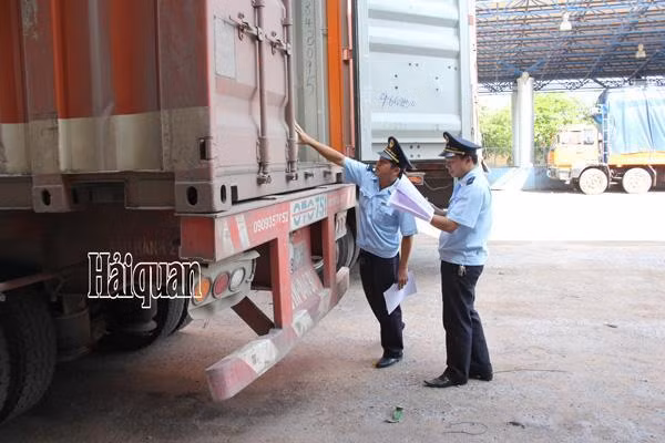 Le Laos en excédent commercial avec le Vietnam ảnh 1