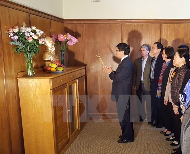 Célébration de la naissance du Président Ho Chi Minh à l’étranger ảnh 1