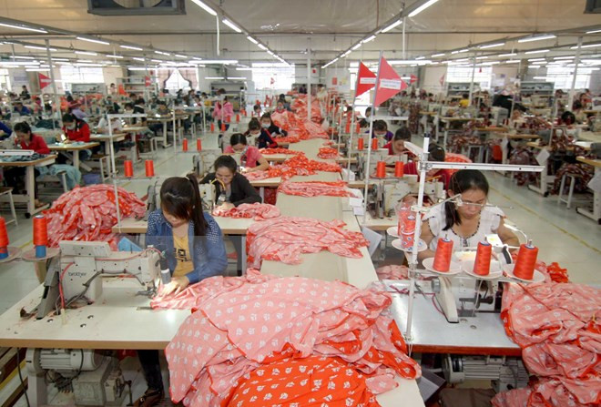 10,5 milliards de dollars d'exportations de textile et de chaussures ảnh 1