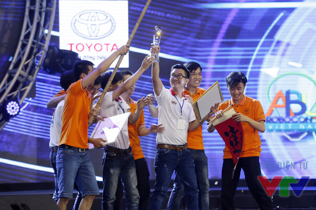 L’Université Lac Hong domine le concours Robocon Vietnam 2016 ảnh 1 L’Université Lac Hong domine le concours Robocon Vietnam 2016 ảnh 1