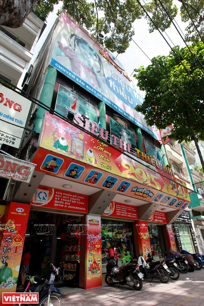 Cho Lon, leader national des jouets en plastique ảnh 2 Cho Lon, leader national des jouets en plastique ảnh 2