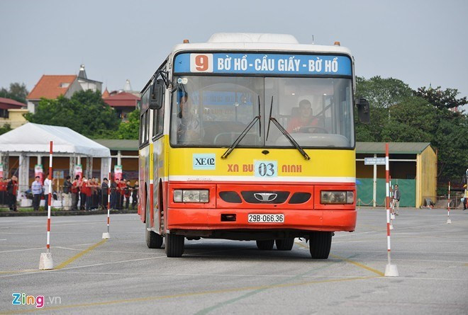 Hanoi s’efforcera de terminer son projet de transports urbains d'ici la fin de l'année ảnh 1