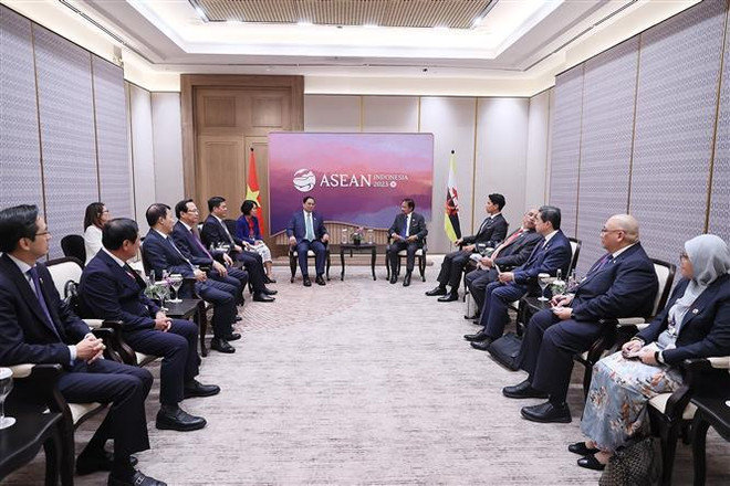 Le Premier ministre Pham Minh Chinh rencontre le sultan de Brunei ảnh 2 Le Premier ministre Pham Minh Chinh rencontre le sultan de Brunei ảnh 2