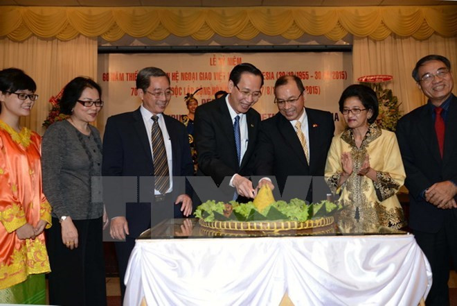 Vietnam-Indonésie : célébration des 60 ans de l’établissement des relations diplomatiques ảnh 1 Vietnam-Indonésie : célébration des 60 ans de l’établissement des relations diplomatiques ảnh 1