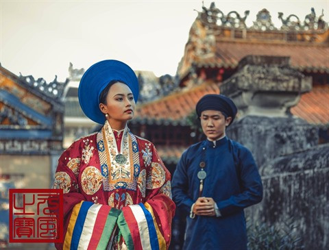 Ces amoureux des anciens vêtements à la recherche du temps perdu ảnh 1 Ces amoureux des anciens vêtements à la recherche du temps perdu ảnh 1