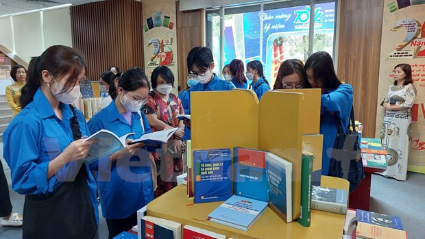 75 ans d’émulation patriotique : Aspiration au développement national ảnh 3