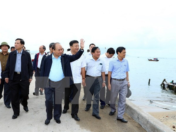 Typhon Damrey : le Premier ministre se rend à Khanh Hoa ảnh 1 Typhon Damrey : le Premier ministre se rend à Khanh Hoa ảnh 1