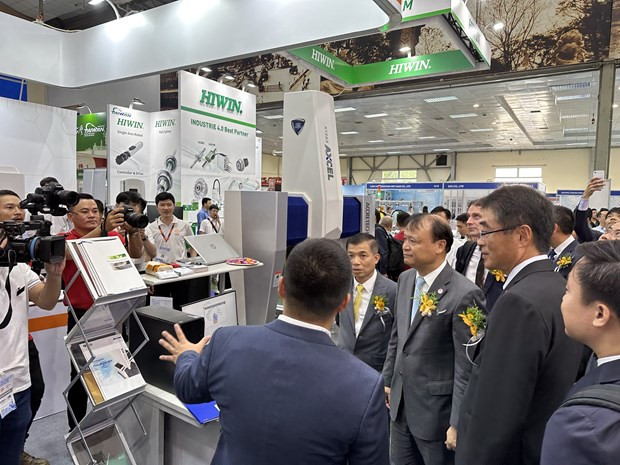 Le Vietnam doit consolider ses industries auxilaires, selon l’ambassadeur adjoint du Japon ảnh 1 Le Vietnam doit consolider ses industries auxilaires, selon l’ambassadeur adjoint du Japon ảnh 1