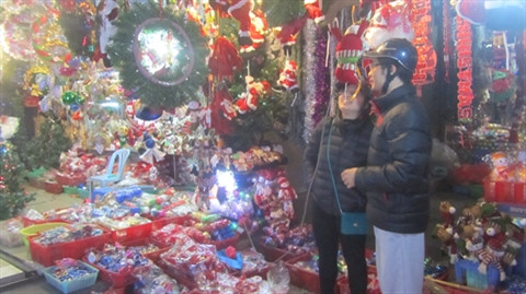 Ambiance de Noël dans les grandes villes ảnh 2 Ambiance de Noël dans les grandes villes ảnh 2