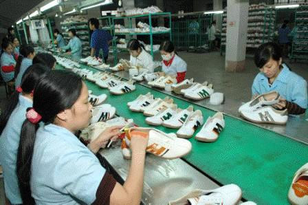 Chaussures et sandales: l’objectif de 12 milliards de dollars d'exportation est en vue ảnh 1 Chaussures et sandales: l’objectif de 12 milliards de dollars d'exportation est en vue ảnh 1