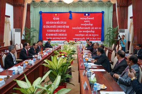 Le ministre Tran Dai Quang en visite de travail au Laos ảnh 1 Le ministre Tran Dai Quang en visite de travail au Laos ảnh 1