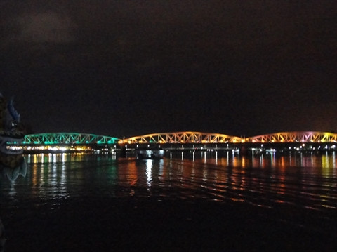 La beauté du pont Truong Tiên de Huê ảnh 2 La beauté du pont Truong Tiên de Huê ảnh 2
