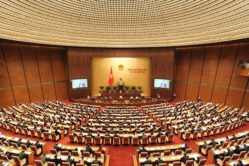 L’AN vietnamienne perfectionne le système juridique selon la Constitution ảnh 1