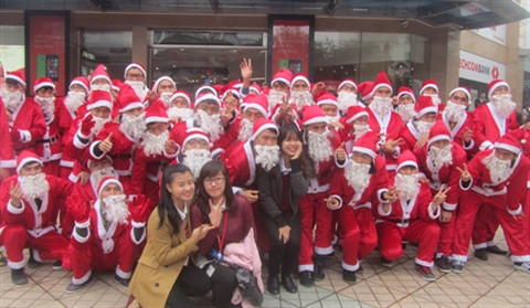 Ambiance de Noël dans les grandes villes ảnh 1 Ambiance de Noël dans les grandes villes ảnh 1