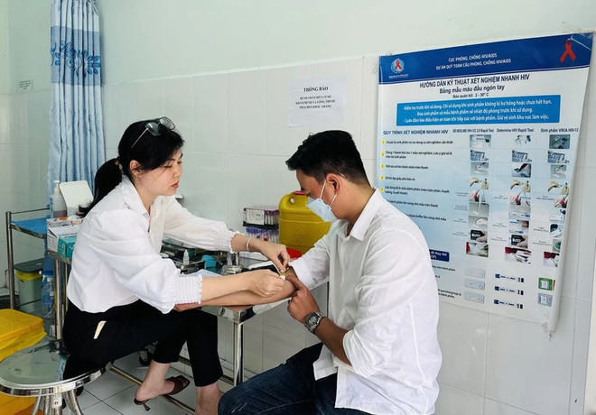 Le Vietnam déterminé à éradiquer l’épidémie de SIDA d’ici 2030 ảnh 1 Le Vietnam déterminé à éradiquer l’épidémie de SIDA d’ici 2030 ảnh 1