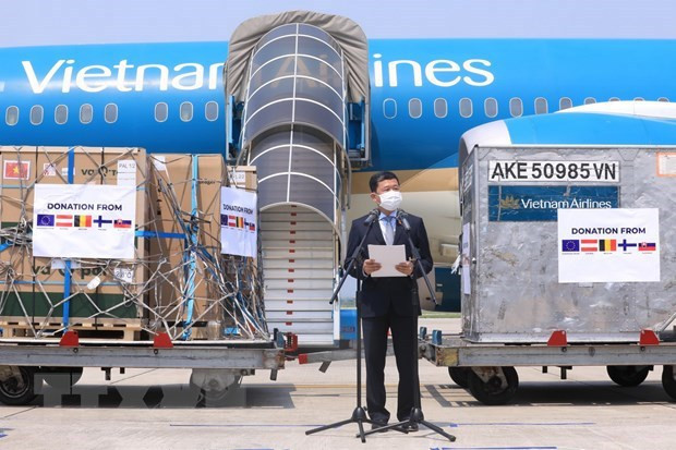 Efforts pour apporter des vaccins contre le COVID-19 au Vietnam ảnh 4 Efforts pour apporter des vaccins contre le COVID-19 au Vietnam ảnh 4