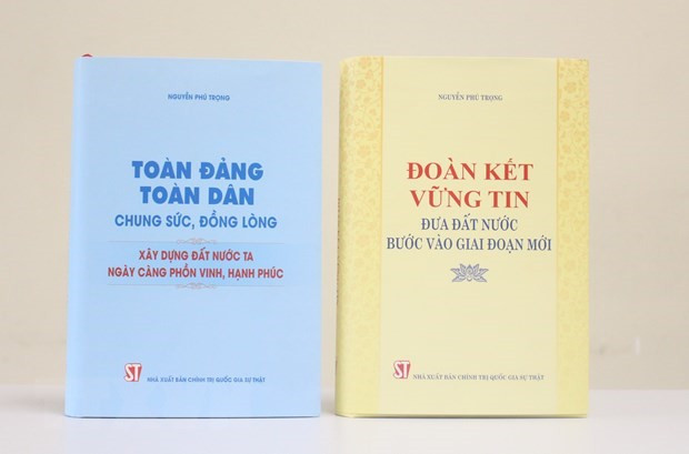 Séminaire sur deux livres du secrétaire général du PCV Nguyên Phu Trong ảnh 1 Séminaire sur deux livres du secrétaire général du PCV Nguyên Phu Trong ảnh 1