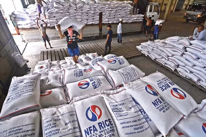 Philippines: le président autorise l’importation "sans entrave" de riz pour maîtriser l’inflation ảnh 1