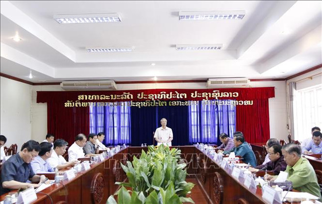 La délégation vietnamienne de haut rang en visite de travail à Vientiane ảnh 1 La délégation vietnamienne de haut rang en visite de travail à Vientiane ảnh 1
