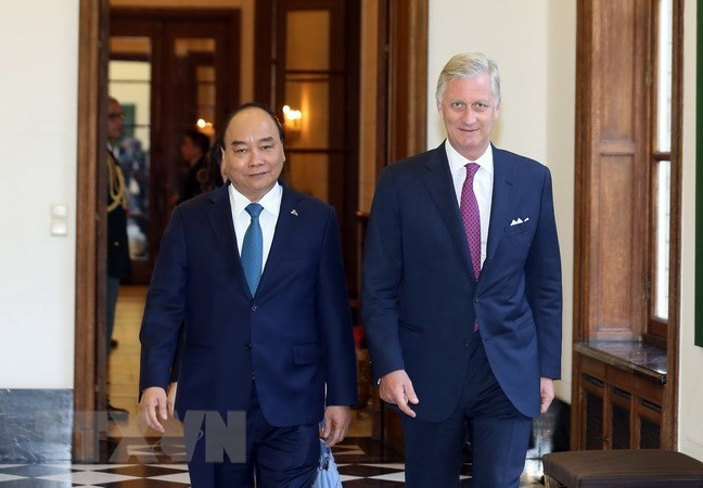 Le Premier ministre Nguyên Xuân Phuc rencontre le roi des Belges Philippe ảnh 1 Le Premier ministre Nguyên Xuân Phuc rencontre le roi des Belges Philippe ảnh 1