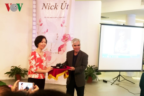 «La fille au napalm» offerte au Musée des femmes vietnamiennes ảnh 1 «La fille au napalm» offerte au Musée des femmes vietnamiennes ảnh 1