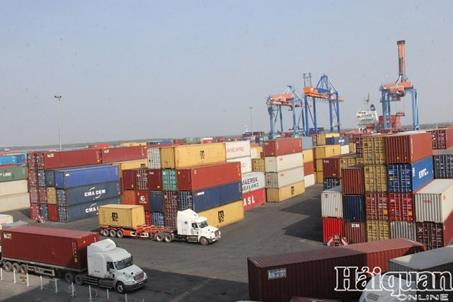 La balance commerciale excédentaire de 10,08 milliards de dollars en huit mois ảnh 1 La balance commerciale excédentaire de 10,08 milliards de dollars en huit mois ảnh 1