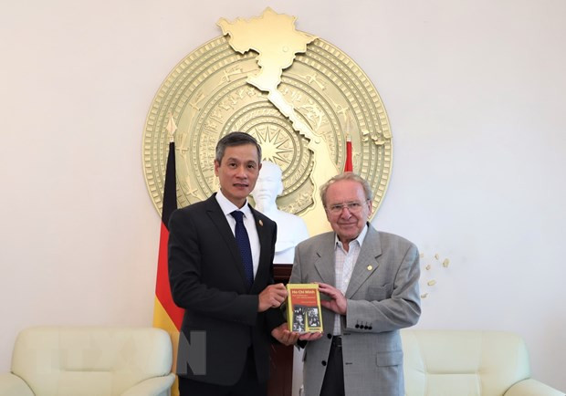 Un journaliste allemand présentera un livre sur le Président Ho Chi Minh le 2 septembre prochain ảnh 1 Un journaliste allemand présentera un livre sur le Président Ho Chi Minh le 2 septembre prochain ảnh 1