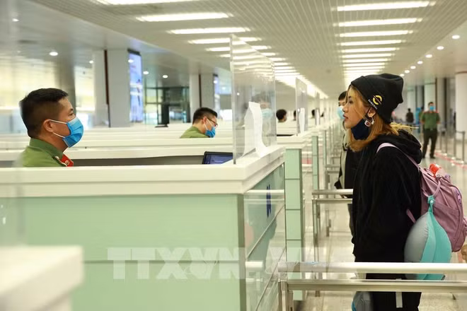 COVID-19: Réduire au maximum des vols intérieurs ảnh 1