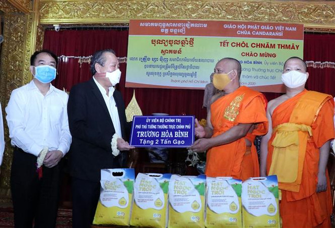 Chol Chnam Thmay: le vice-PM Truong Hoa Binh adresse des voeux aux Khmers à HCM-Ville ảnh 1 Chol Chnam Thmay: le vice-PM Truong Hoa Binh adresse des voeux aux Khmers à HCM-Ville ảnh 1