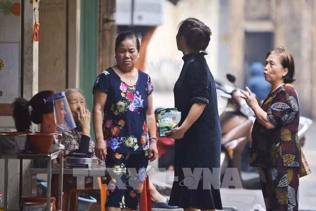 Hanoï a encore le risque de propagation du COVID-19 ảnh 1 Hanoï a encore le risque de propagation du COVID-19 ảnh 1